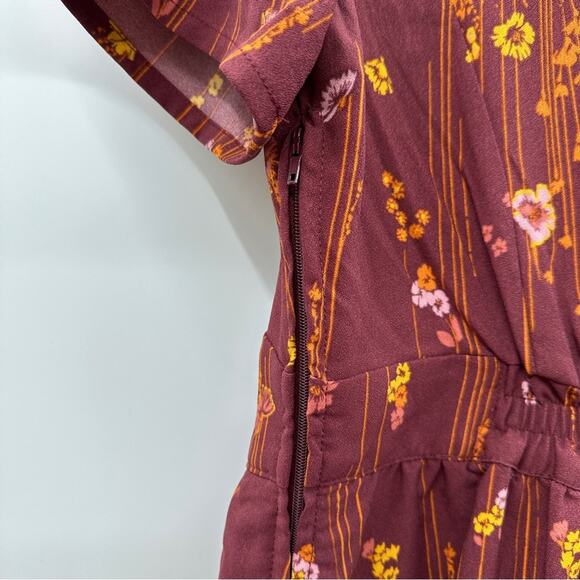 ModCloth Lively Identity Burgundy Floral Short Sleeve Mini Dress Size L NEW - Picture 6 of 13